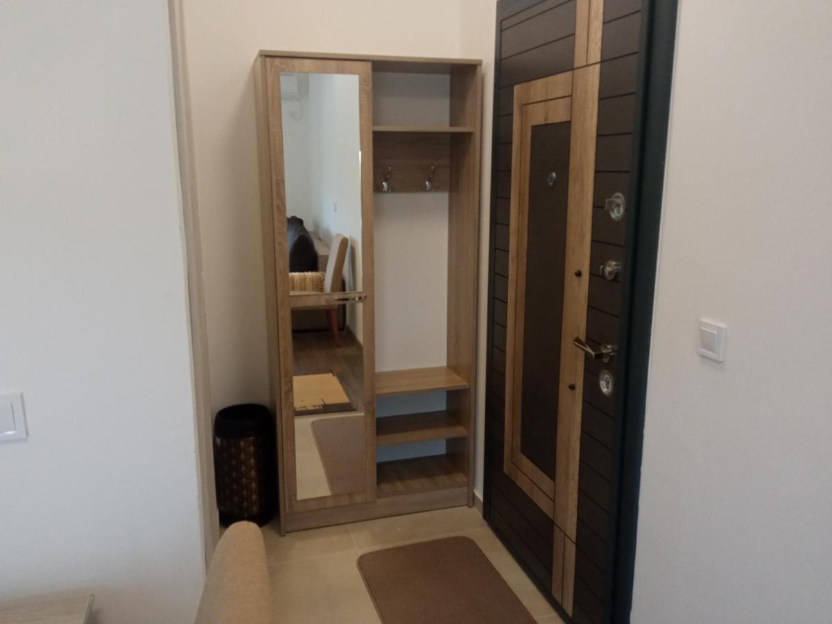 Apartman Ami 乌尔齐尼 外观 照片